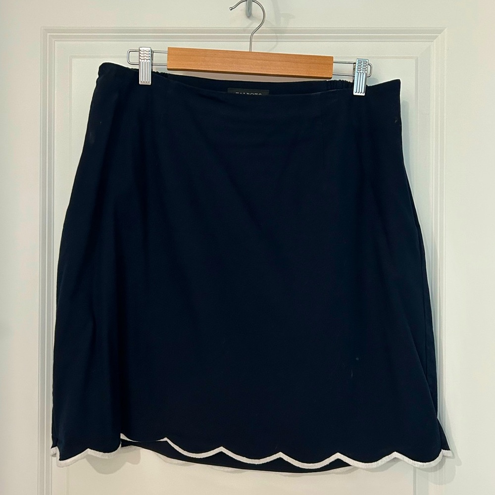 Elegant Navy Skirt with White Trim